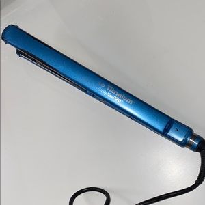 Hair straightener Nano Titanium babyliss pro